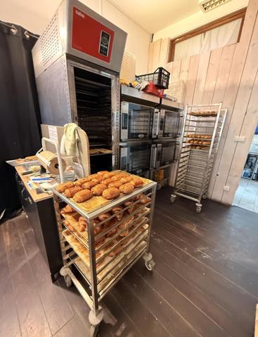 A vendre point chaud/sandwicherie/pâtisserie/snacking