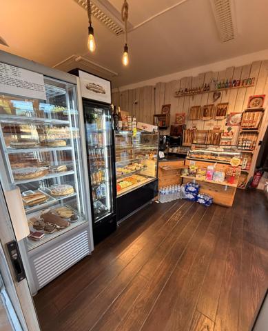 A vendre point chaud/sandwicherie/pâtisserie/snacking