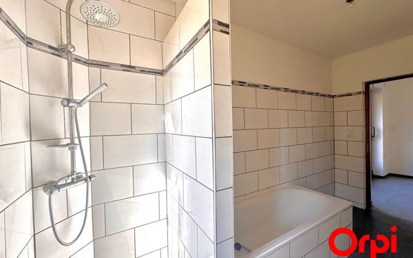 Maison à vendre    4 pièces •  Saint-Michel