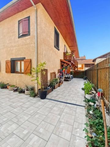 Maison mitoyenne rénovée avec combles aménageables – Quartier de la Liberté, Aix-les-Bains