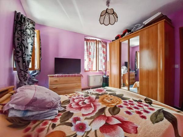 Maison mitoyenne rénovée avec combles aménageables – Quartier de la Liberté, Aix-les-Bains