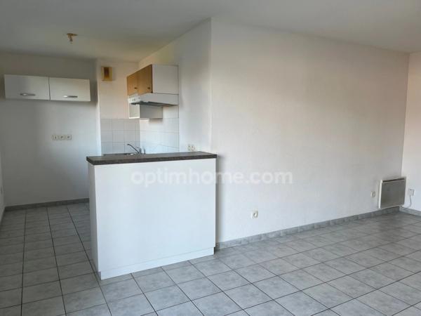 Aux portes de Honfleur - Appartement de type T2 - 41.90 m2 - 1 chambre - Terrasse - 1er étage - Piscine - Parking