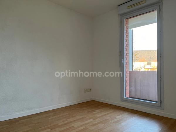 Aux portes de Honfleur - Appartement de type T2 - 41.90 m2 - 1 chambre - Terrasse - 1er étage - Piscine - Parking