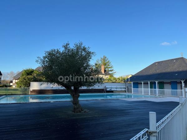 Aux portes de Honfleur - Appartement de type T2 - 41.90 m2 - 1 chambre - Terrasse - 1er étage - Piscine - Parking