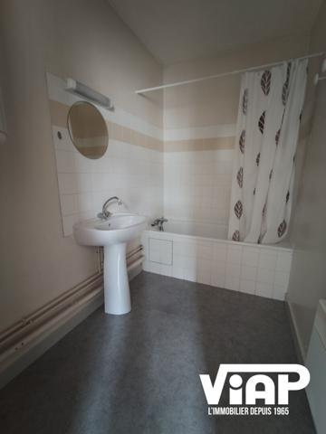 LIMOGES T2 DE 34 m² PROCHE PLACE JOURDAN , Limoges LIMOGES T2 DE 34 m² PROCHE PLACE JOURDAN , Limoges