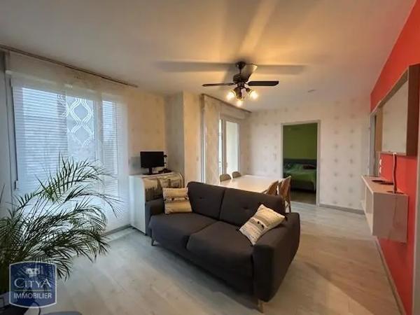 Appartement à louer 2 pièces 47.2m²