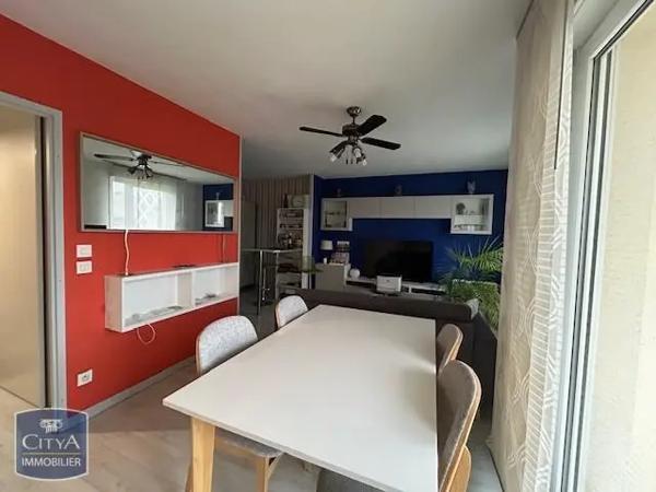 Appartement à louer 2 pièces 47.2m²