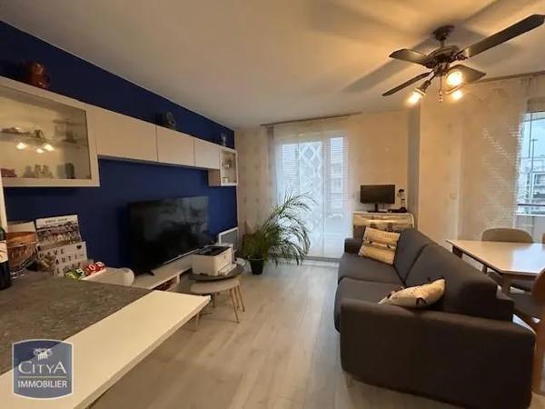 Appartement à louer 2 pièces 47.2m²