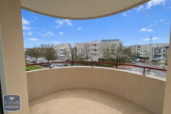 Appartement à louer 2 pièces 47.2m²