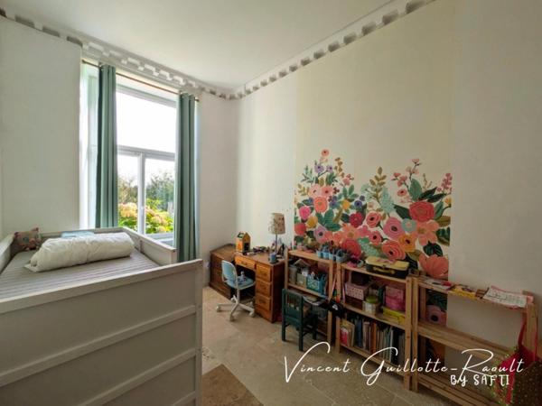 Maison 121m²- 300m² de dépendances-20000m² terrain