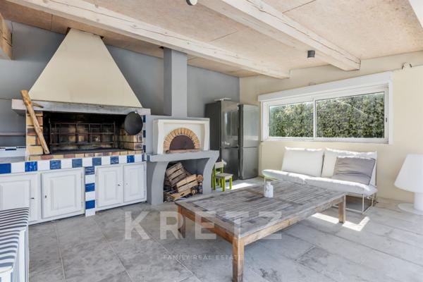 Pierrevert vue panoramique sur le Luberon et le Golf