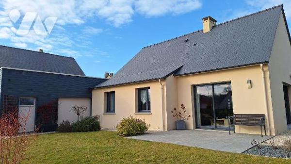 A Vendre, à ST HILAIRE DU MAINE (53380), en Mayenne. Idéalement situé : 3 minutes de la 4 voies...