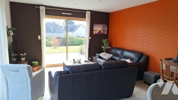 A Vendre, à ST HILAIRE DU MAINE (53380), en Mayenne. Idéalement situé : 3 minutes de la 4 voies...