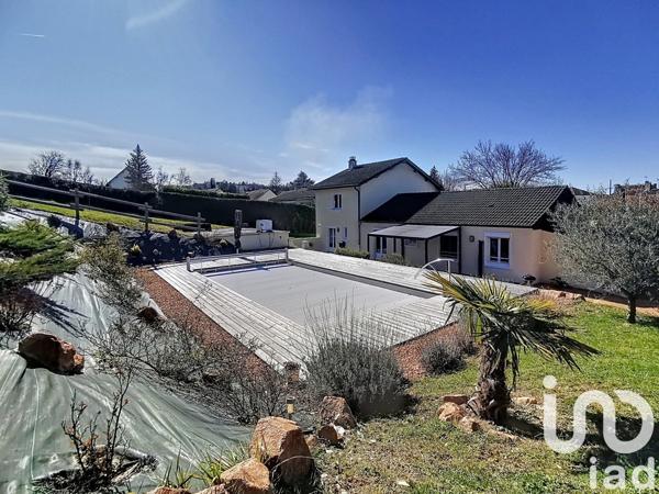 Maison 6 pièces de 128 m² à Cusset (03300)