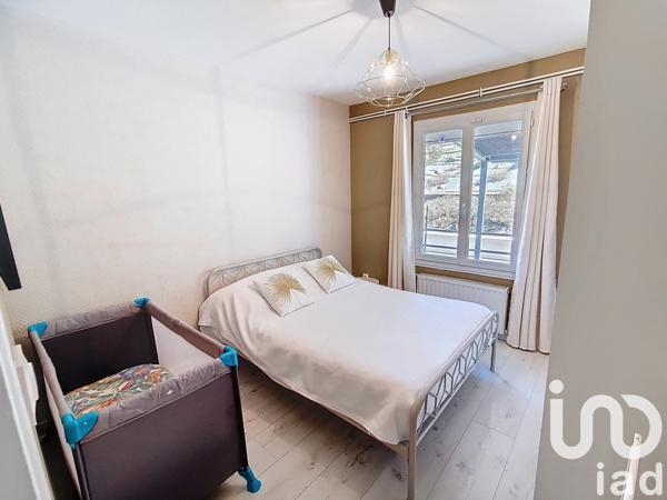 Maison 6 pièces de 128 m² à Cusset (03300)