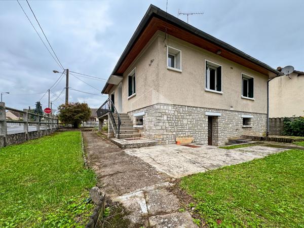 Maison à vendre à  Pussay 4 pièce(s) 88 m2