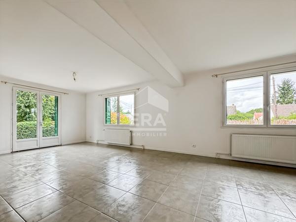 Maison à vendre à  Pussay 4 pièce(s) 88 m2