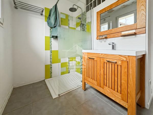 Maison à vendre à  Pussay 4 pièce(s) 88 m2