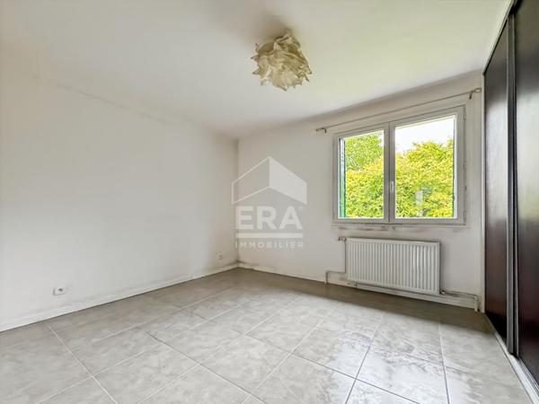 Maison à vendre à  Pussay 4 pièce(s) 88 m2