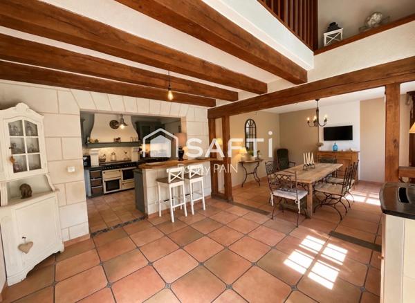 MAGNIFIQUE PROPRIÉTÉ AVEC PISCINE ET MAISON D’AMIS