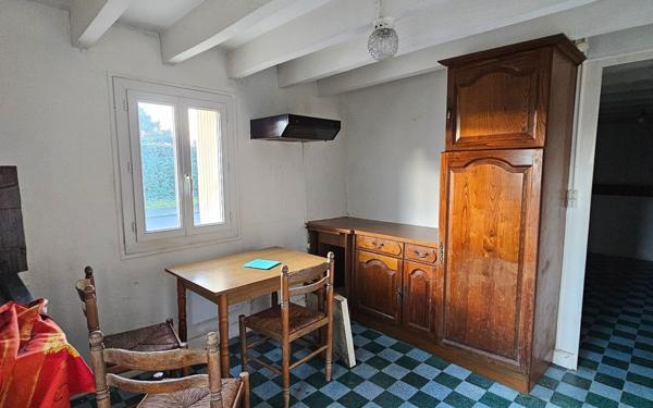 Maison à vendre    2 pièces •  Chinon