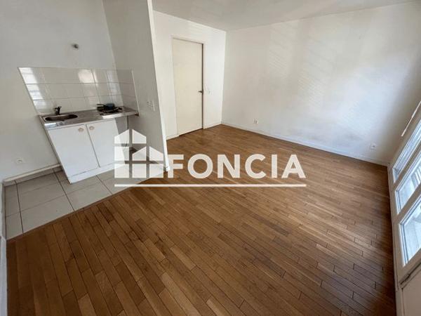 Location Studio 29.56 m² - 12 RUE ETIENNE DOLET Cachan 94230