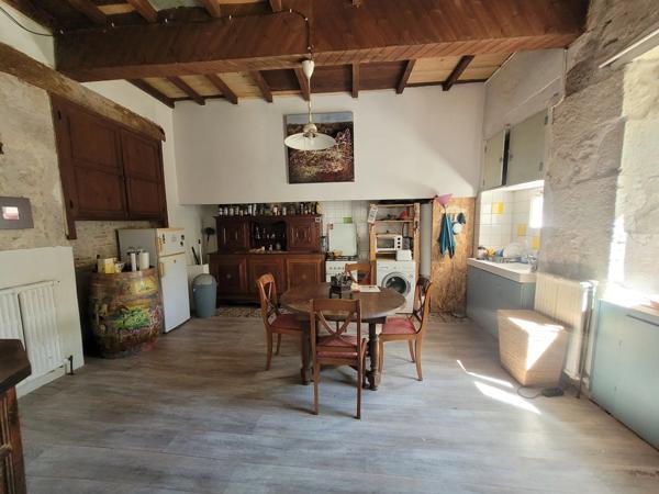 Maison en pierre avec dépendances dans le Tarn et Garonne