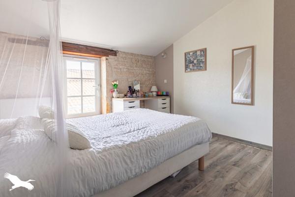 Maison à vendre 424 900 € Thairé 6 p 146 m² DPE D