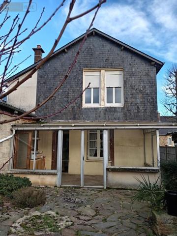 Maison à vendre à Saint-Hilaire-du-Harcouët dans la Manche (50600), ref : 50079-339