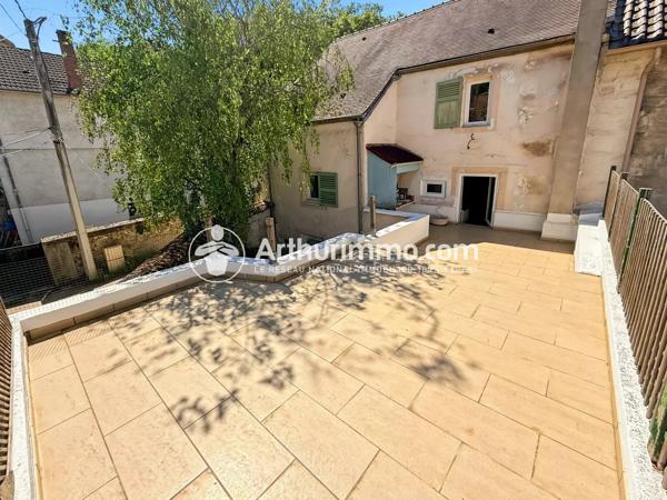 Vente                                                      Maison
                        
                     6 pièces                      104 m2                     à Étiolles