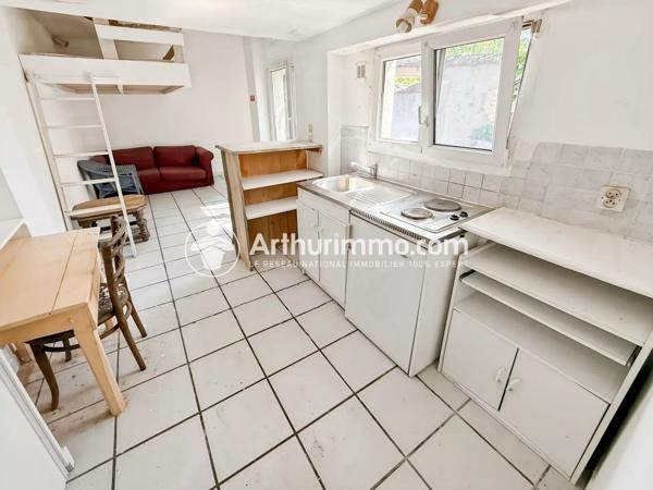 Vente                                                      Maison
                        
                     6 pièces                      104 m2                     à Étiolles