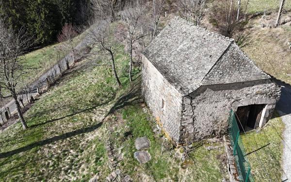 Maison à vendre    6 pièces •  Le Bleymard