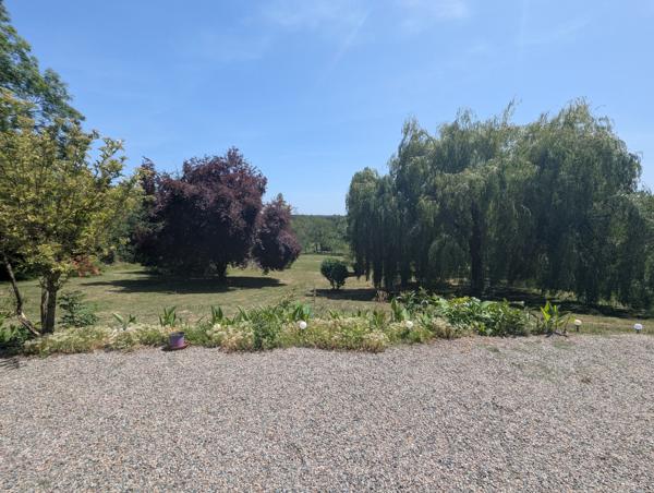 Maison de campagne sur parc arboré !