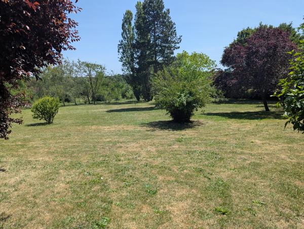 Maison de campagne sur parc arboré !