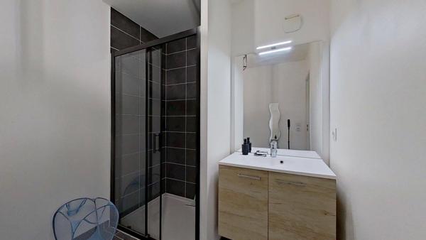 12 rue de la Poudrette Villeurbanne 69100 – T2 Meublé – 975 €CC
