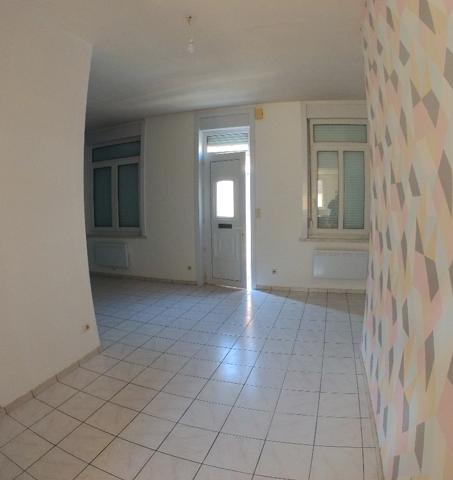 Maison 55,10 m² 2 pièces cour garage FONTAINE AU PIRE