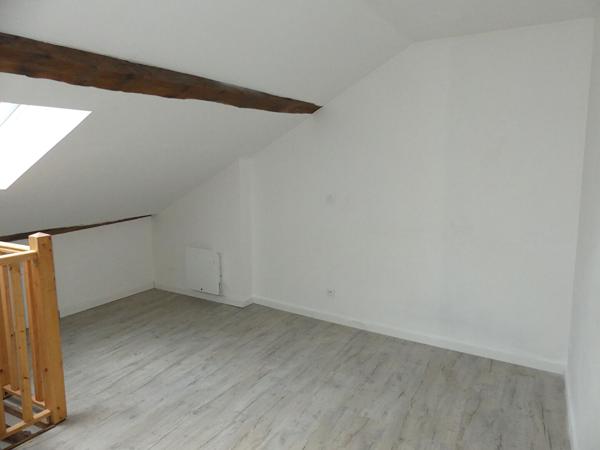 F2 duplex à louer hyper-centre de JARGEAU
