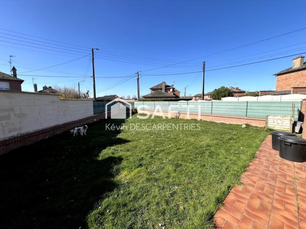 Secteur calme, semi-individuelle de 120 m2, jardin, garage 2 voitures.