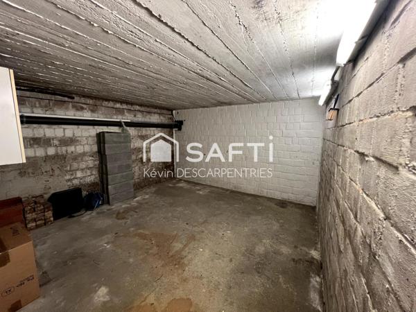 Secteur calme, semi-individuelle de 120 m2, jardin, garage 2 voitures.