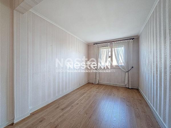 Chilly-Mazarin T3 avec Loggia et Box dans la résidence recherchée des Aulnes, proche centre-ville.