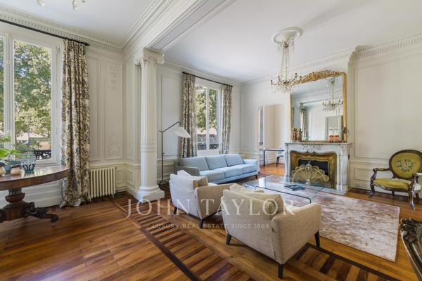Élégante maison familiale avec jardin et box – Bordeaux Judaïque / Saint-Seurin - John Taylor Bordeaux