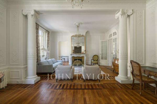 Élégante maison familiale avec jardin et box – Bordeaux Judaïque / Saint-Seurin - John Taylor Bordeaux