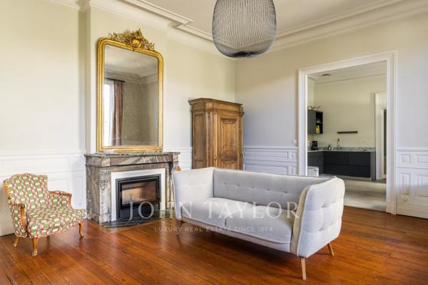 Élégante maison familiale avec jardin et box – Bordeaux Judaïque / Saint-Seurin - John Taylor Bordeaux
