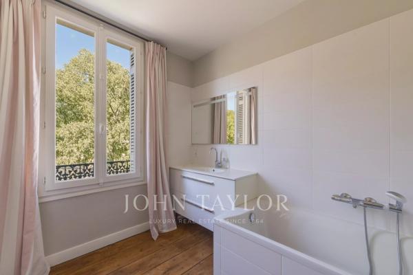 Élégante maison familiale avec jardin et box – Bordeaux Judaïque / Saint-Seurin - John Taylor Bordeaux