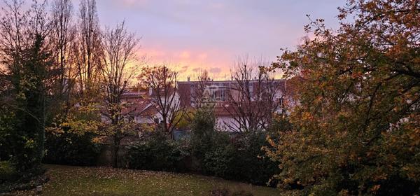 Appartement Maisons Laffitte 1 pièce(s) 31.19 m2 €180 000 ** - Référence 4563