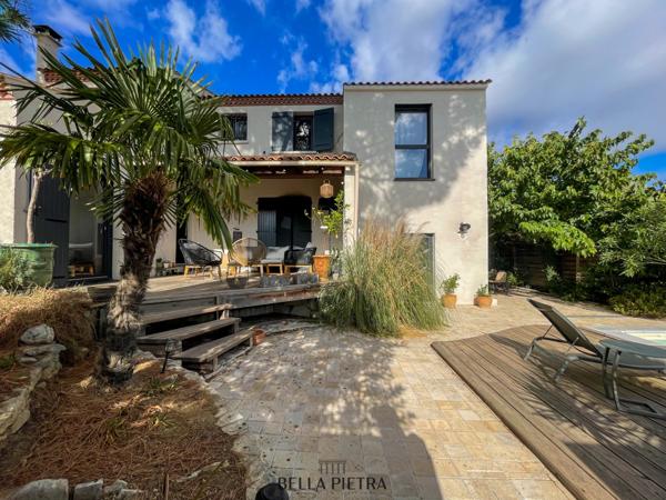 Montpellier (34070) Magnifique aison familiale rénovée avec piscine - 150m² habitables sur 403m² de terrain