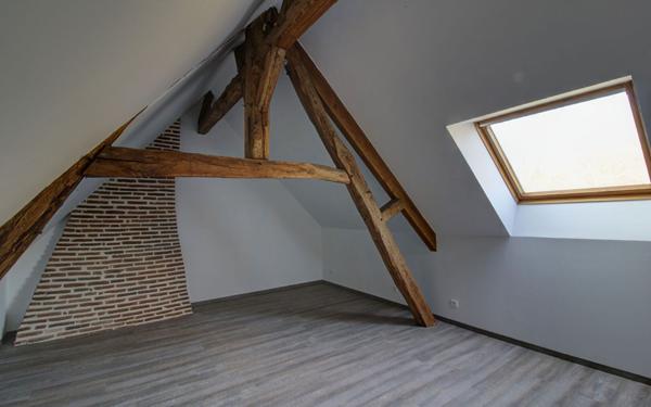 Maison à louer    5 pièces •  Le Moulinet-sur-Solin