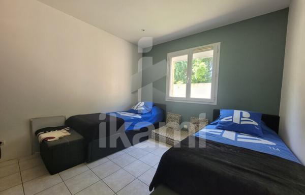Maison de plain-pied avec piscine T5 117m2