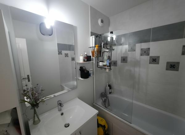 Maison T4 - récente - Chambray Les Tours