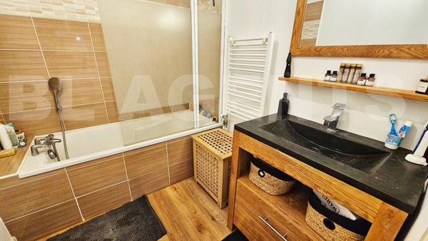 T3 de 65 m² entièrement climatisé avec jardin privatif de 50m². Vous posez vos valises !  Résidence 